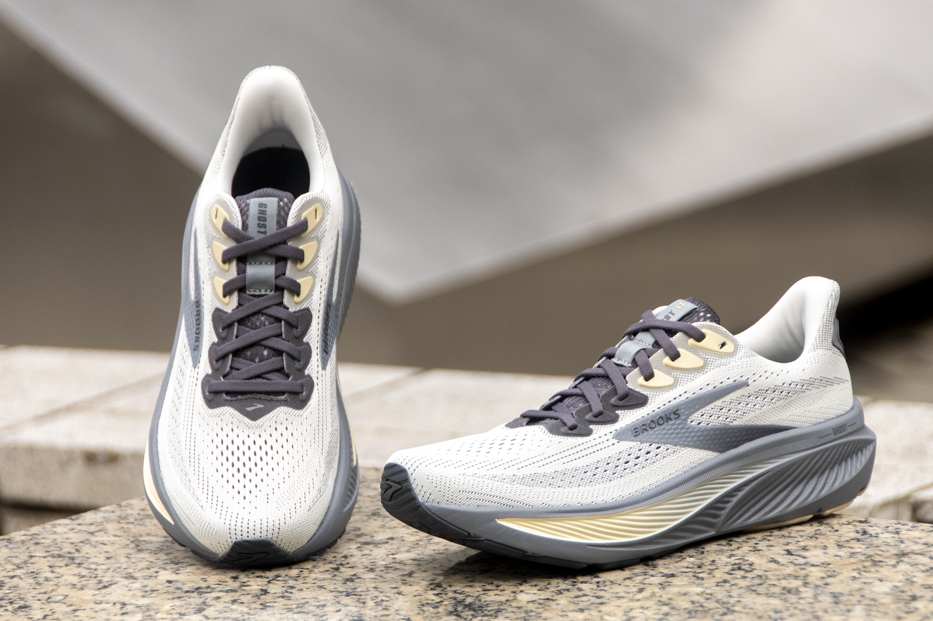 R.M Monthly Authentics：初めてでも間違いないランニングシューズ選び。《BROOKS ゴースト17》後編